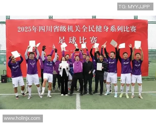 足球第一联赛激战正酣各队争夺冠军荣耀的精彩瞬间与背后故事